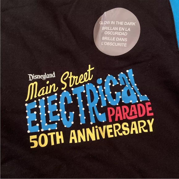 Disney Parks 50th Anniversary Main Street Electrical Parade Shorts Sz 2X - Picture 3 of 6